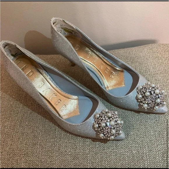 Ted Baker Darlill Metallic Brooch Heel Pump Silver Ted Baker London - Picture 9 of 16